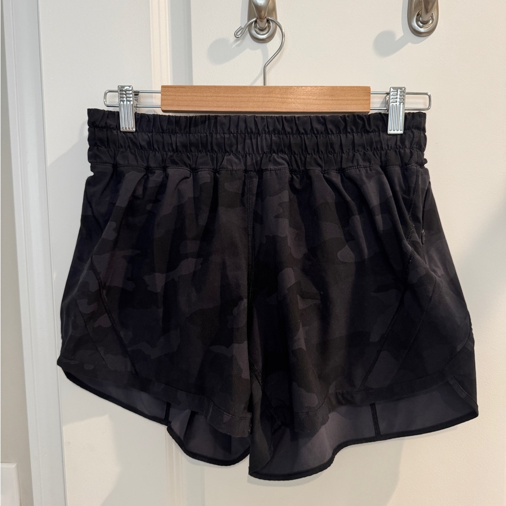 Lululemon Athletica Black Athletic Shorts with Elastic Waistband